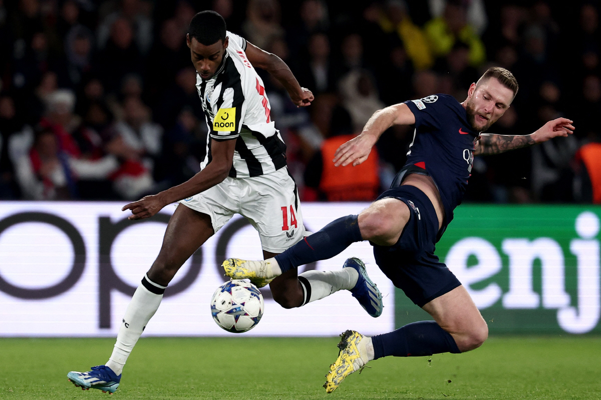 [UCL현장리뷰]'음바페 PK동점골' PSG, 뉴캐슬과 1대1. 이강인 …