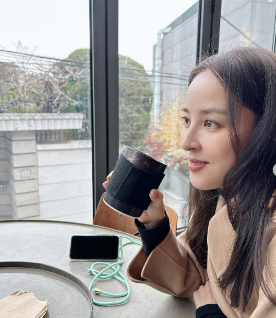 '기성용♥' 한혜진, 한남동 레스토랑서 여배우들 모임 "서로 웃고 위로하…