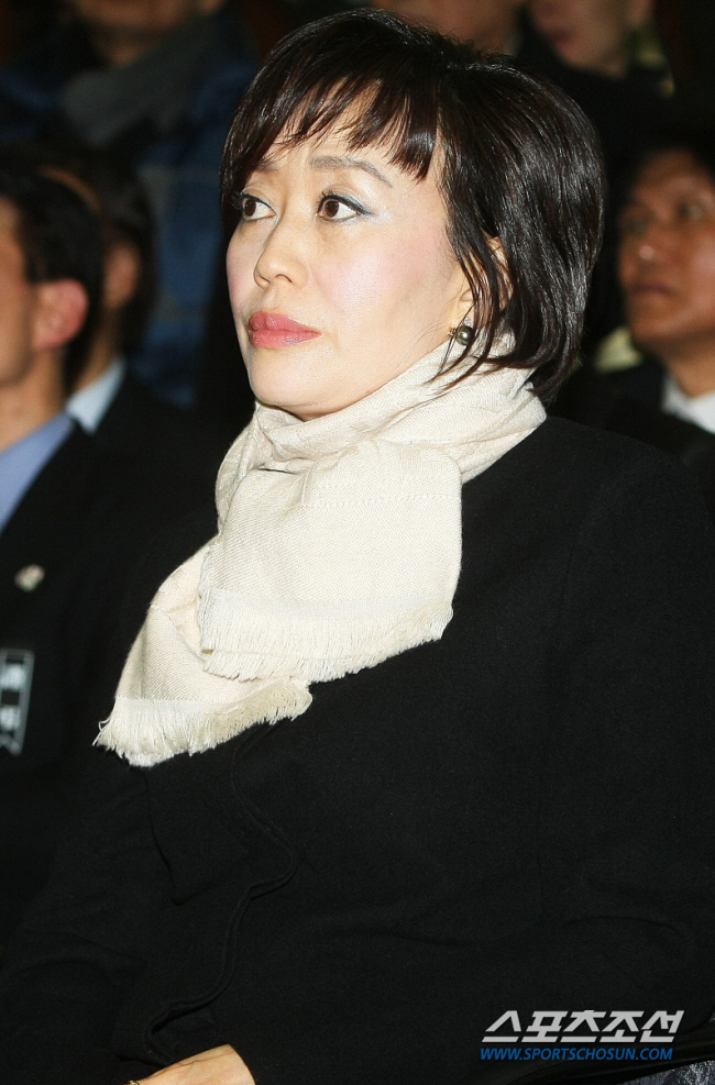 [공식] 하춘화 모친상, 101세 어머니 별세.."지극정성 뒷바라지"