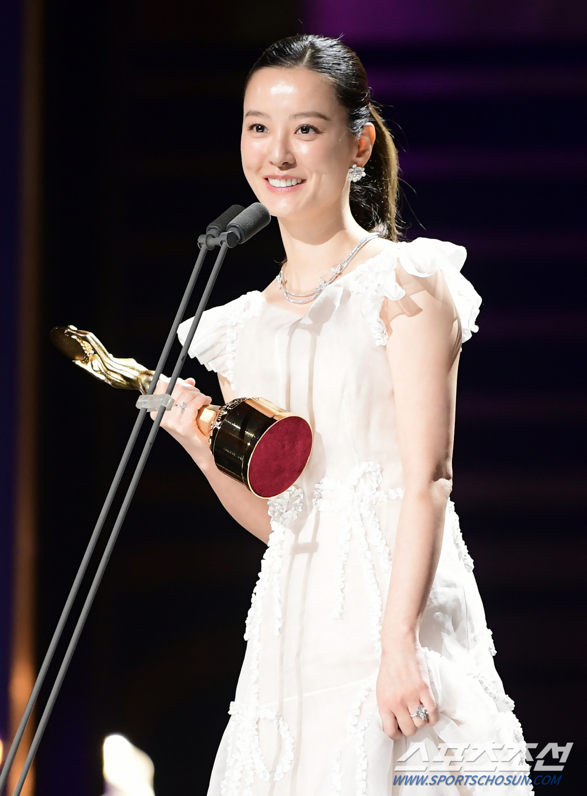 "여우주연상 수상 부끄럽지 않나" 정유미, 황당 악플 박제 후 쿨한 대처