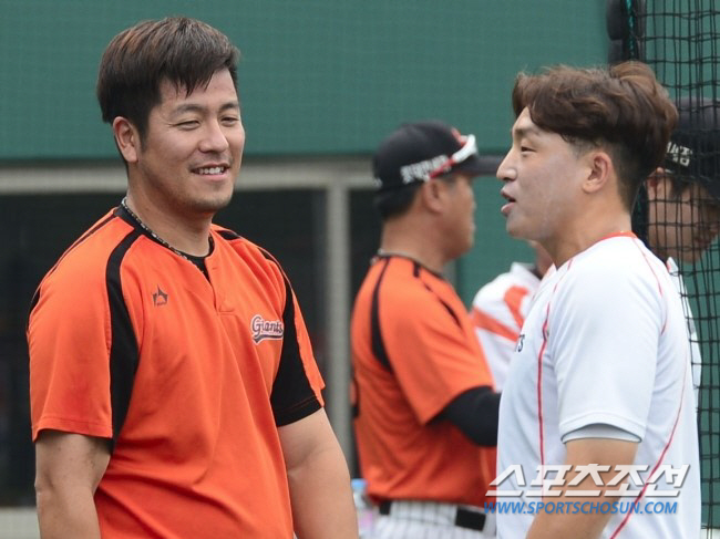 "찬물도 위아래가 있지" 17년 동안 한국시리즈 못간 베테랑에 전화한 2…