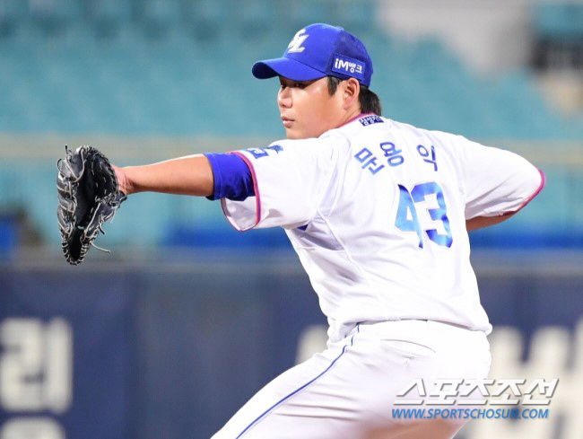 "150km 회전수 상위 8%, 슬라이더 매력적" KT가 왼손투수 아닌 …