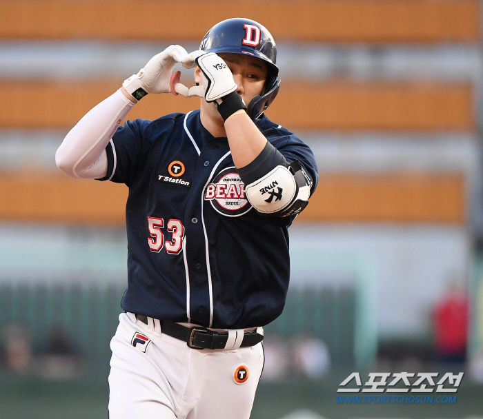 [공식발표] '4+2년 총액 78억원!' FA 최대어 양석환 두산 잔류 …