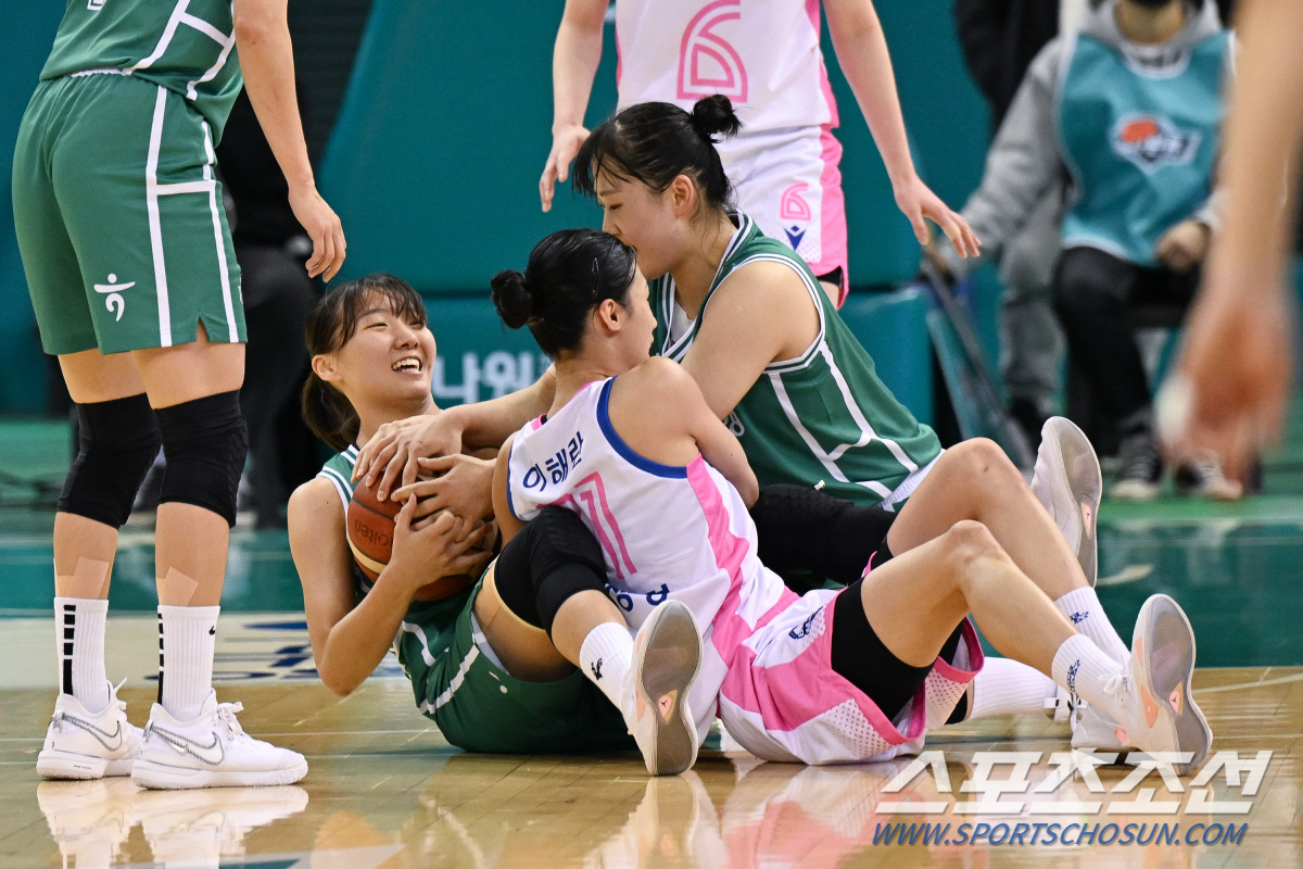 완전 달라진 하나원큐, 삼성생명 65대44, 21점 차 완파. 벌써 시즌…