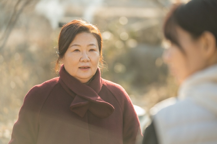 [SC인터뷰] "신민아? 정말 내 딸 같아"…김해숙에 주어진 소중한 '3…