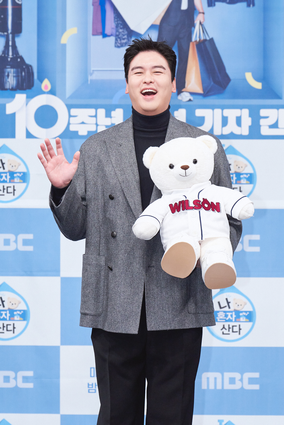 [SC현장]"연말 트로피 집안싸움"…'나혼산', 10주년 연예대상으로 화…