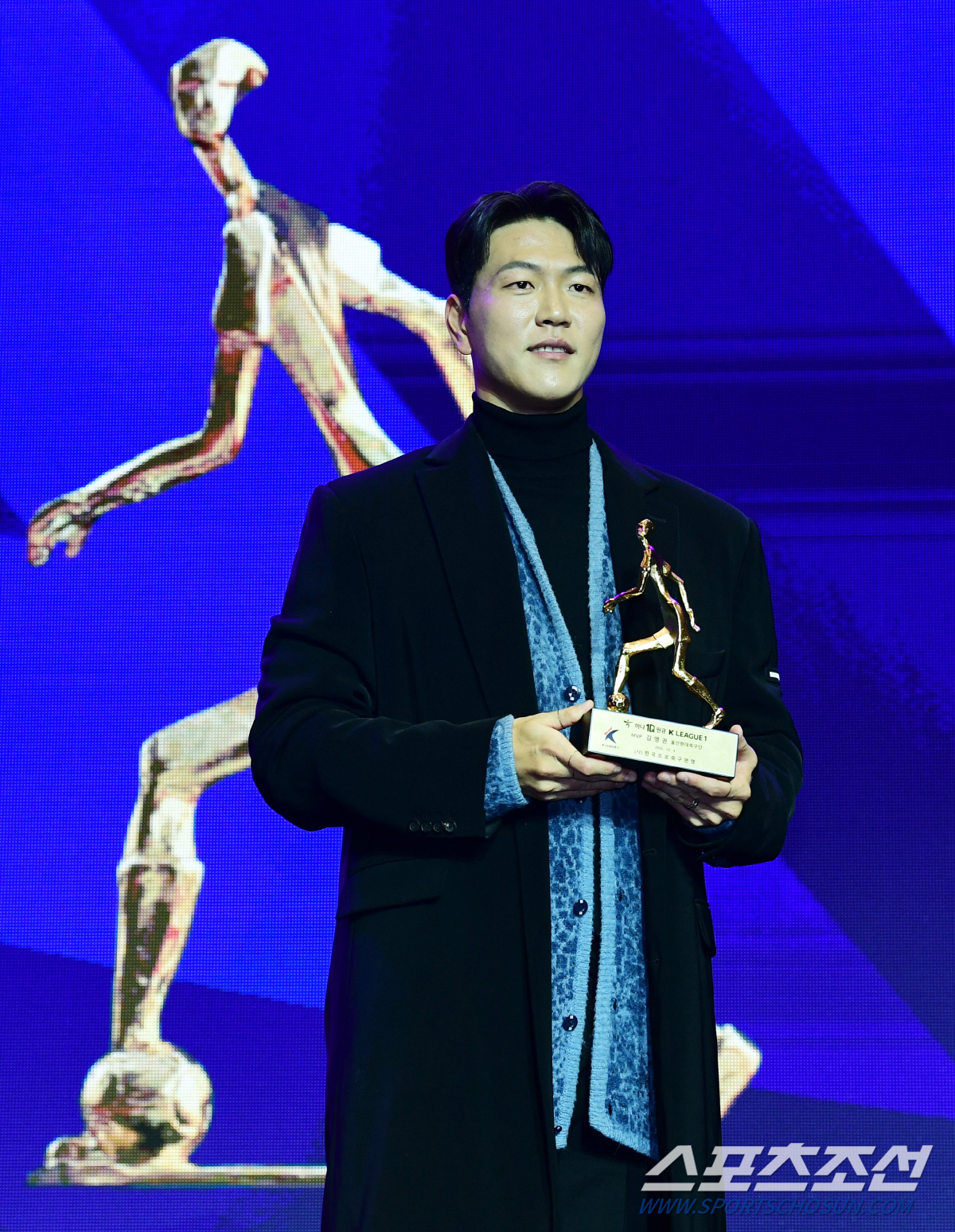 16년 전 소년 김영권의 꿈, K리그 '최고의 별'로 우뚝…그의 옆에는 …