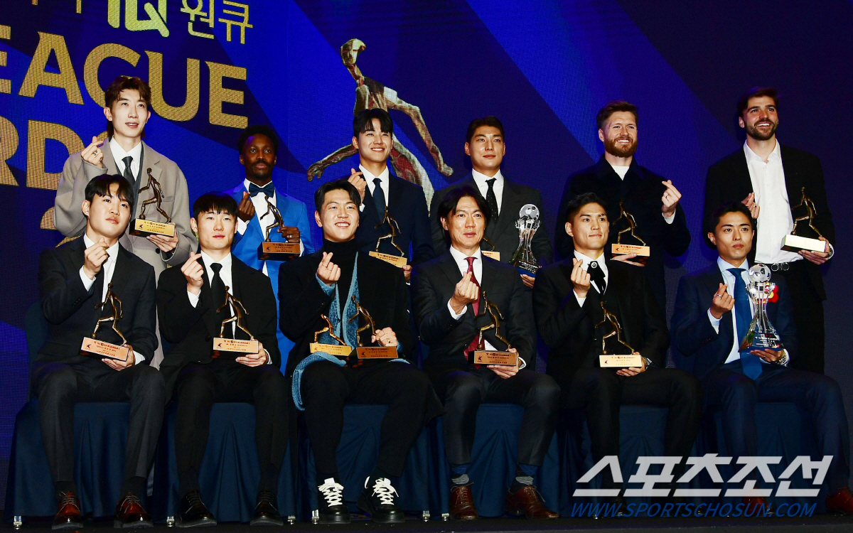 16년 전 소년 김영권의 꿈, K리그 '최고의 별'로 우뚝…그의 옆에는 …