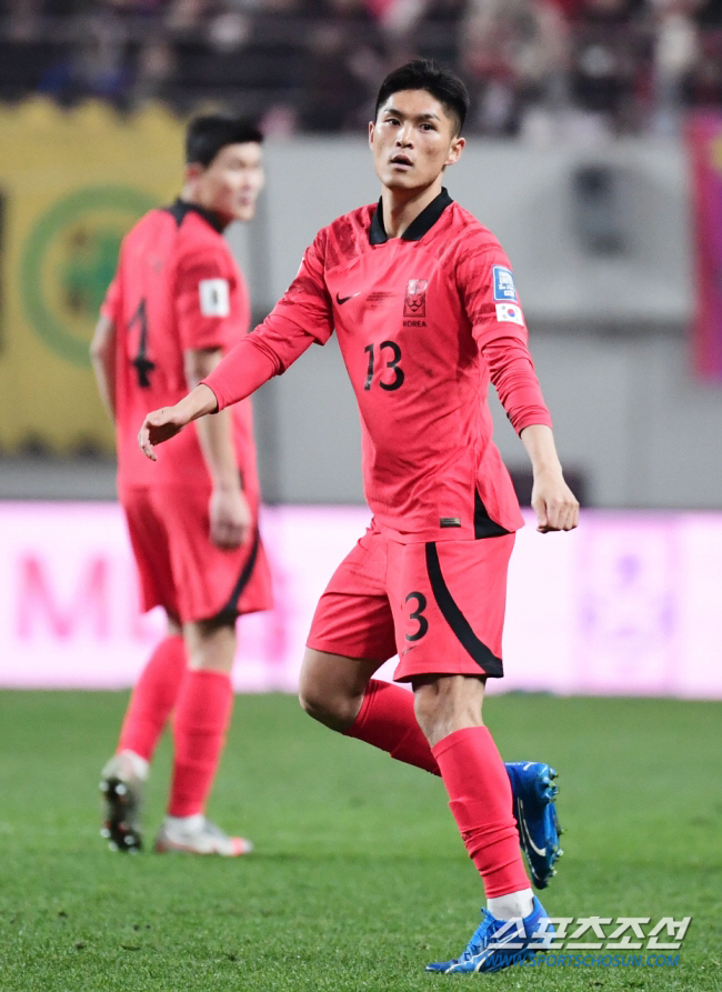 '26세에 프로데뷔→29세에 국대데뷔→30세에 해외진출?' 랩하는 축구선…