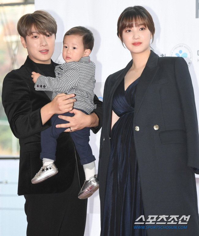 [SC이슈] "원앙부부는 옛말"…최동석·박지윤→최민환·율희까지, 연예계 …