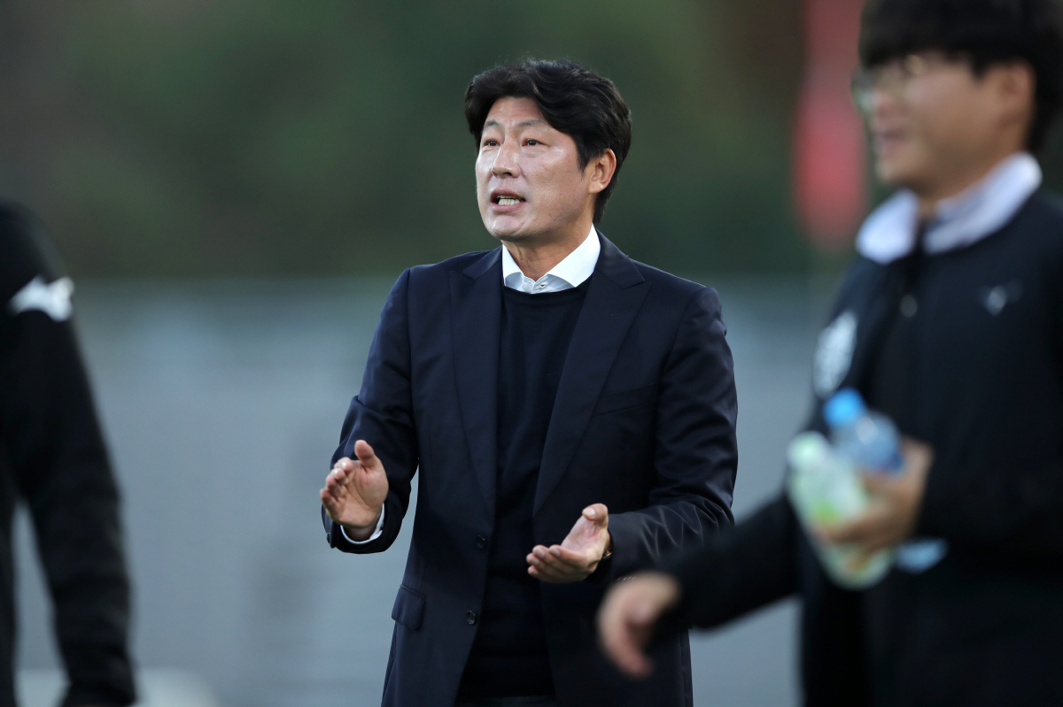 [오피셜]박동혁 감독, 경남FC 2024년 새 사령탑 선임
