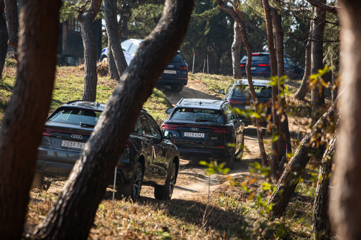 [시승기]오프로드에 최적화된 SUV…아우디 '콰트로'