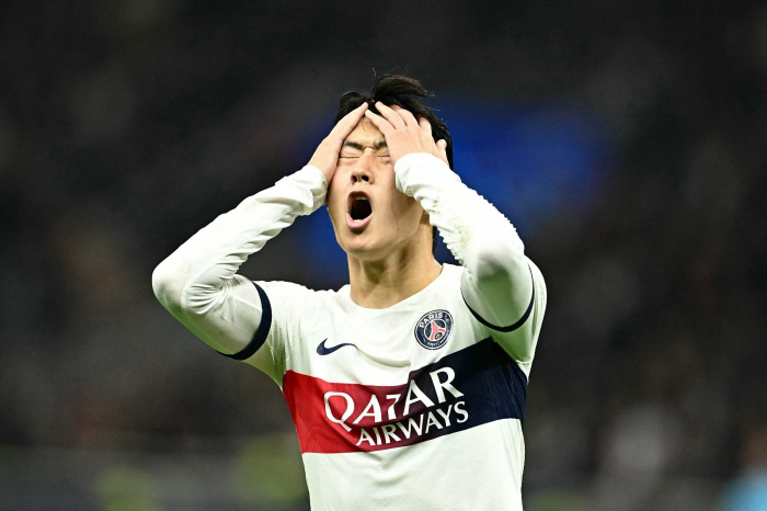 '이강인 떠나잖아' PSG, 겨울 이적시장 MF 보강 준비..."챔스 경…