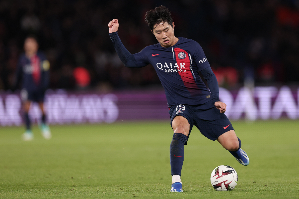 '이강인 떠나잖아' PSG, 겨울 이적시장 MF 보강 준비..."챔스 경…