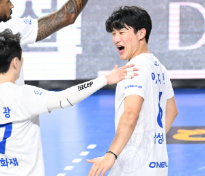 과감한 리드→깜짝 2단공격까지 '쾅' 