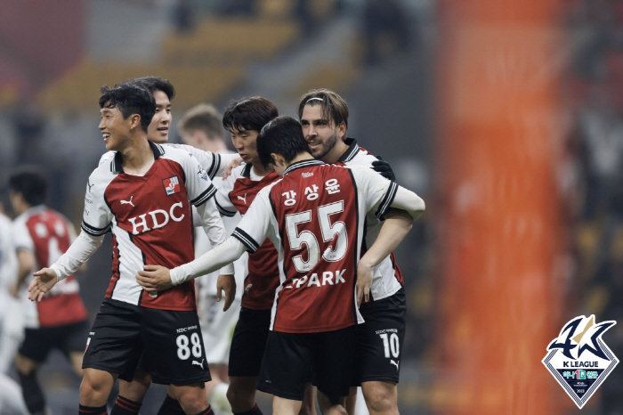 [현장인터뷰]'1-0→2-1' 역전승 거둔 박진섭 감독 "오늘은 운이 따…