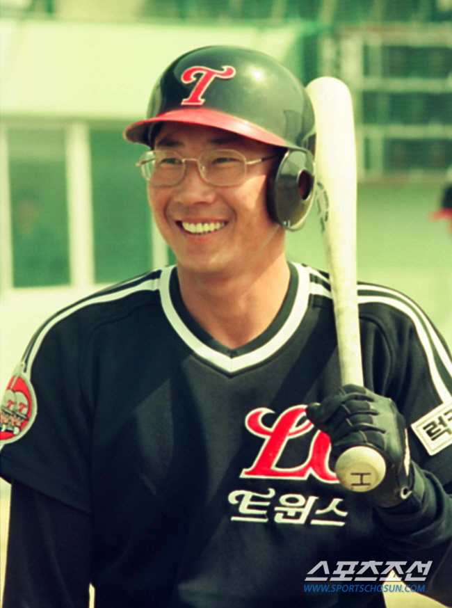 외인타자 저주 깬 '효자'가 29년만에 1루수 GG 가져오는데... 19…