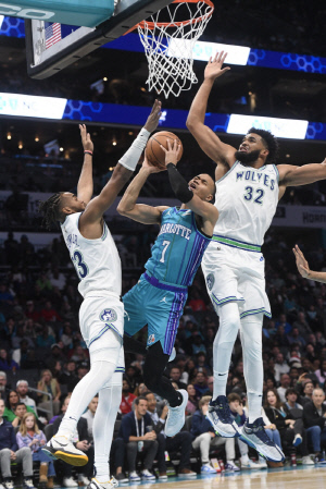 혼란한 서부 평정, 강력한 늑대군단. NBA 파워랭킹 1위 미네소타, 3위 오클라호마. 서부 판도는 완전히 변했다