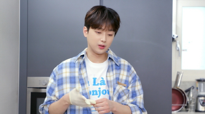 이찬원, 혼자 14첩반상 차려먹는 27세 자취男..이연복 "칼질이 더 늘…