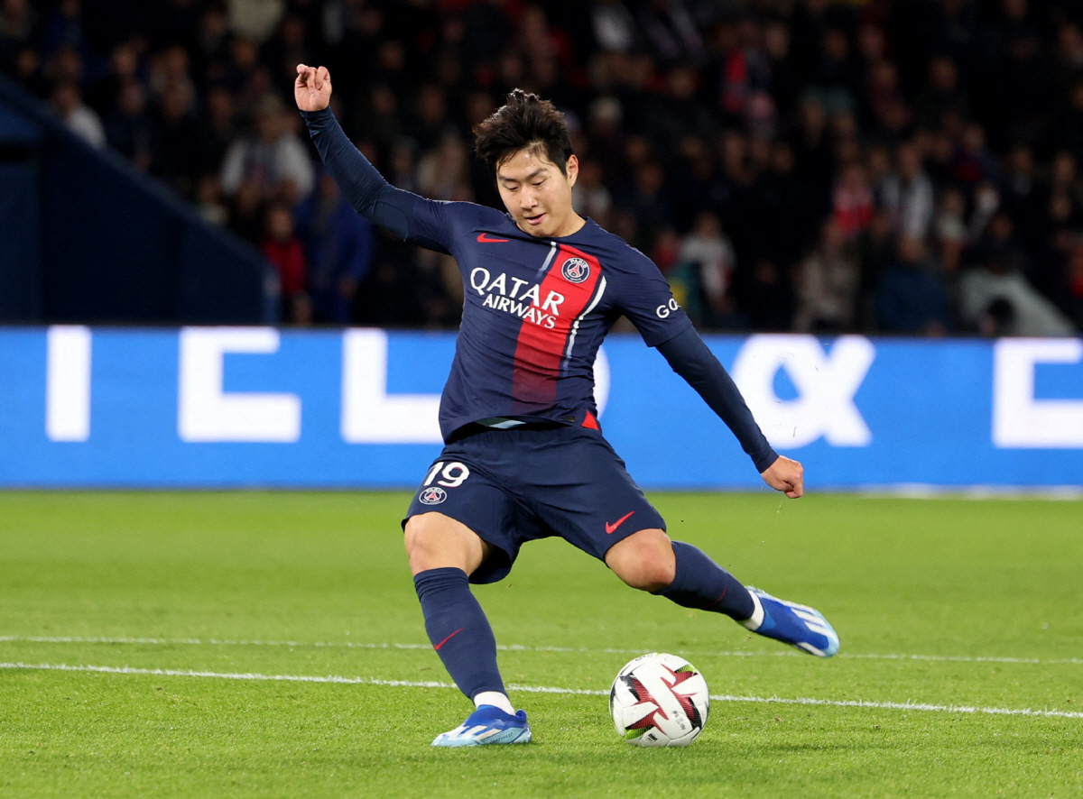 '전혀 다른 스타일' PSG 중심으로 크는 이강인, 음바페 아닌 새 파트…
