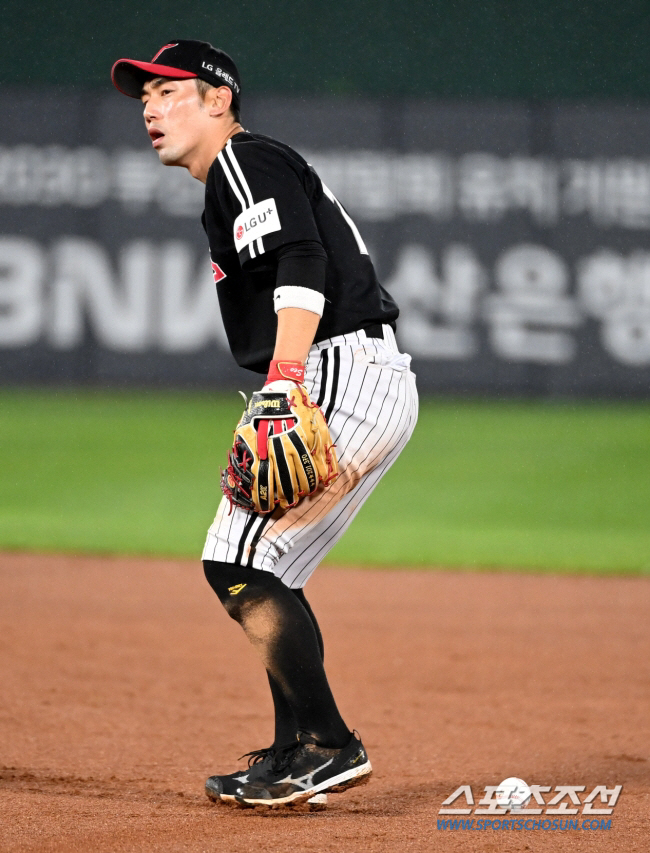'전대미문 200안타 MVP' 서건창이 마주한 냉혹한 현실...'어머니 …