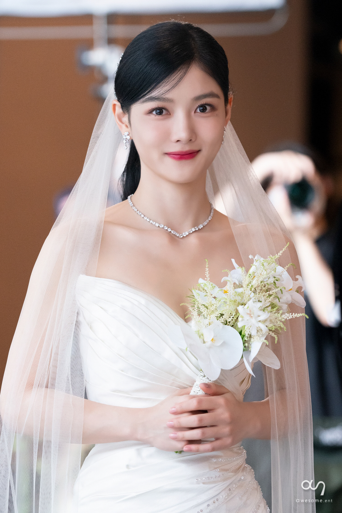 '마이 데몬' 송강 아내된 김유정, 어나더 클래스 드레스 자태로 미모 장…