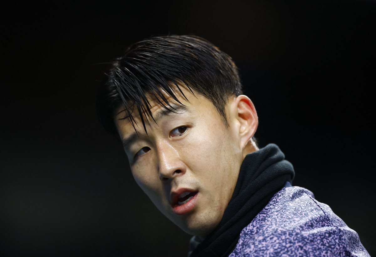 "척추 강타,SON 진통제 투혼?" 토트넘 감독이 밝힌 손흥민 현 부상상태