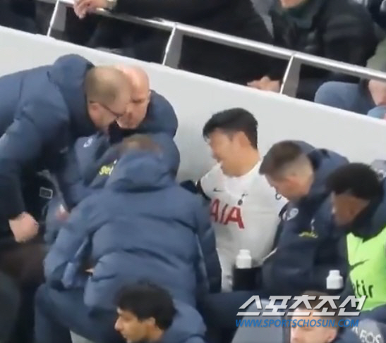 "척추 강타,SON 진통제 투혼?" 토트넘 감독이 밝힌 손흥민 현 부상상태