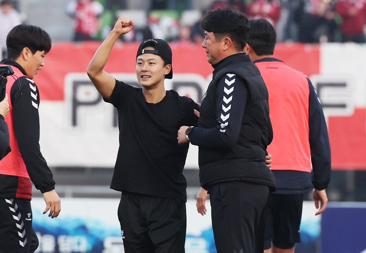 "K리그2 기적은 없었다" 또 무너진 부산의 승격 희망, 인정할 수밖에 …