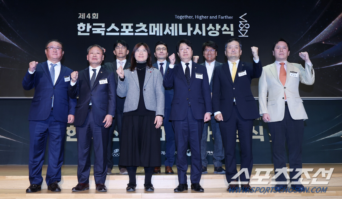 "장애인체육의 키다리아저씨"보치아'오텍' 문체부장관상X파라아이스하키'AI…