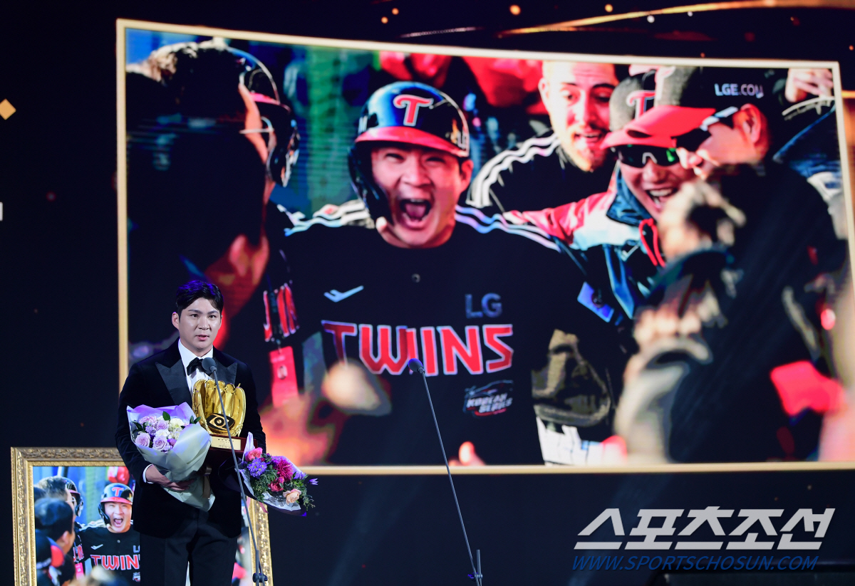 치열한 접전! 52.9% vs 41.2%. 오지환 29년만에 우승 한국시…