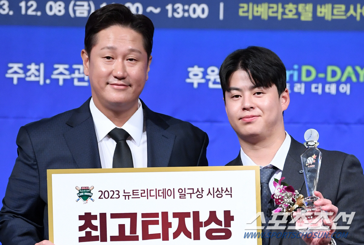 "내년에 더 잘할테니 연봉 많이 올려주세요." 자신감빼면 시체라는 4번타…