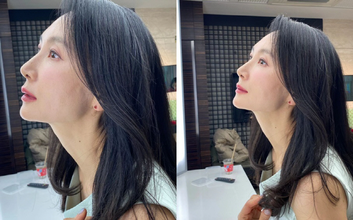 '55세' 채시라, 베일듯한 턱선+주름 하나 없는 피부 '독보적 동안미모…