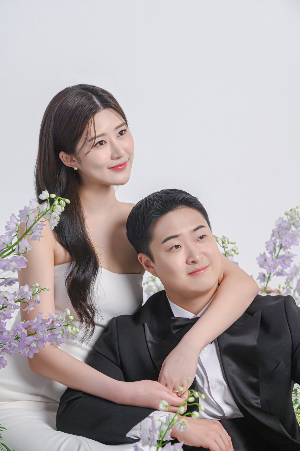 '키움 필승 불펜' 김재웅, 장가 간다...미모의 동갑내기 신부와 결혼