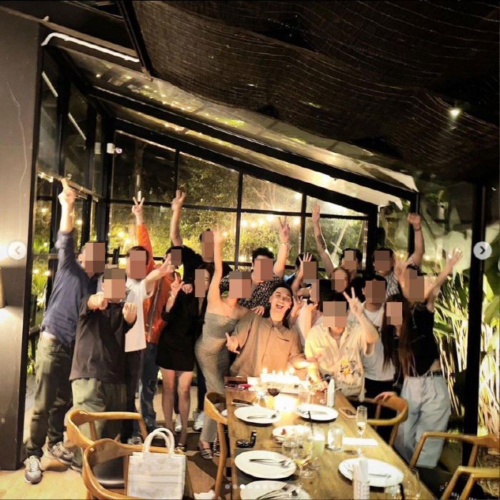 승리, 출소 후 방콕서 '대규모 생일파티'...출소 후에도 여전한 '승츠…