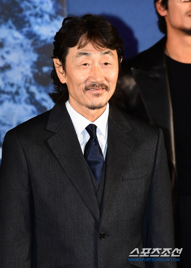 "허준호, 경호원에 끌려가더라"...영화 쇼케이스 목격담에 '깜짝' ('…