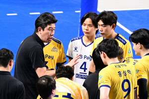 이길 수 있었는데! 0:2→2:2 만들었지만 역전승 실패 