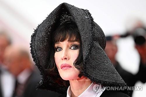 프랑스 배우 이자벨 아자니, 거액 탈세로 징역 2년형 유예
