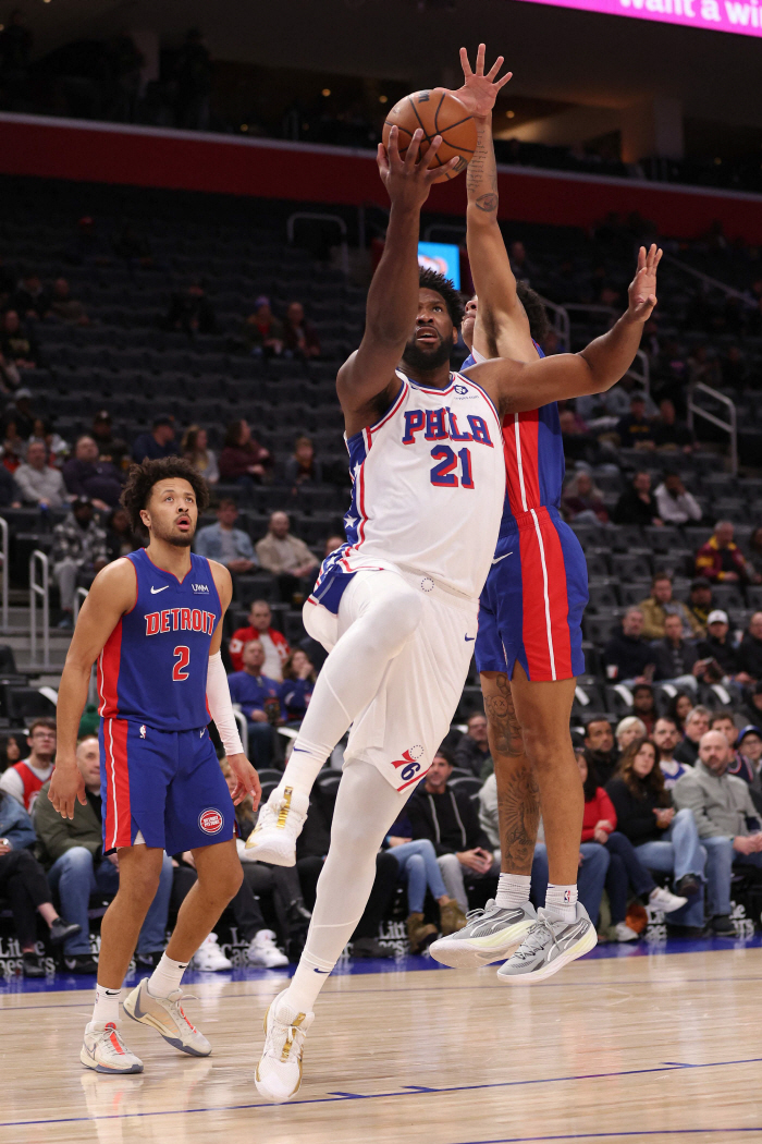 시즌 25% 소화한 NBA. MVP 레이스 1위는? 조엘 엠비드. 현역 …
