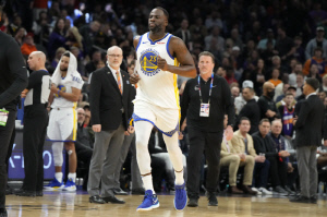 헤드락→5경기 출전정지, 스핀 펀치→무기한 출전정지. NBA,반성없는 그린, 최종징계는 명예의 전당 자격 박탈?