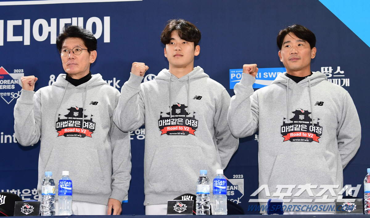 이강철 감독에게 물어봤다 "그래서 박영현 마무리 시키실 건가요?"