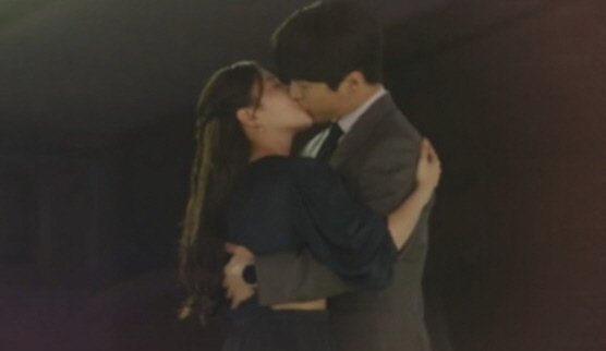 "내 운명을 바꿔준 당신" 이세영♥배인혁, 서로의 마음 확인한 '키스 엔…