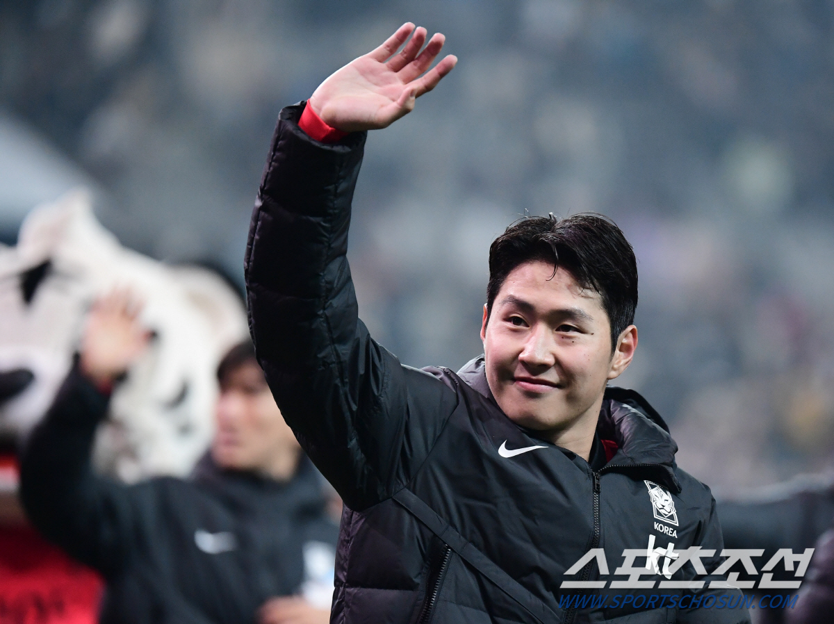 "LEE 1월에 없잖아!" 불 떨어진 PSG '핵심은 미드필더' 겨울 이…