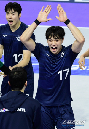 '18-23→3연속 범실→뒤집기' 첫세트에 갈린 승부. 대한항공, 현대 셧아웃 잡고 2위 점프 [인천리뷰]