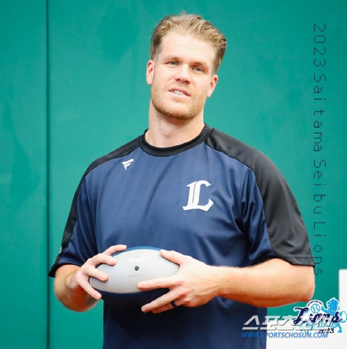 올시즌 세이부에서 15홈런을 친 매키넌. 연봉 100만달러에 삼성과 계약했다. 사진캡처=세이부 라이온즈 SNS