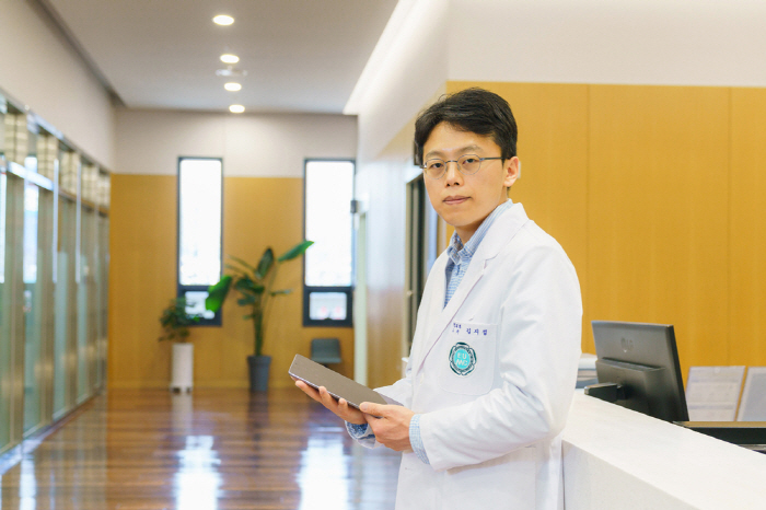 손 저리고 어깨 아픈데 목디스크는 아니라면?