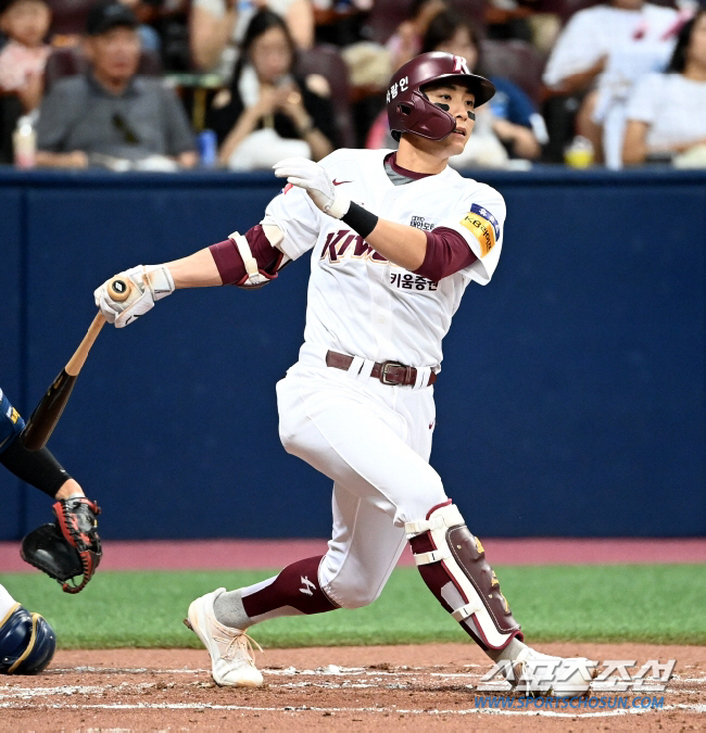 벌써 올스타급 대접! '이정후, ALL-MLB팀 뽑힐 후보 3위', 젊고…