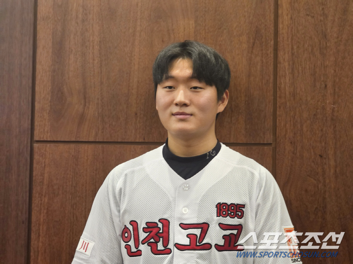 "더 이상 롤모델 없다"지만…, '팔색조 변신 중' 차세대 특급 마무리가…