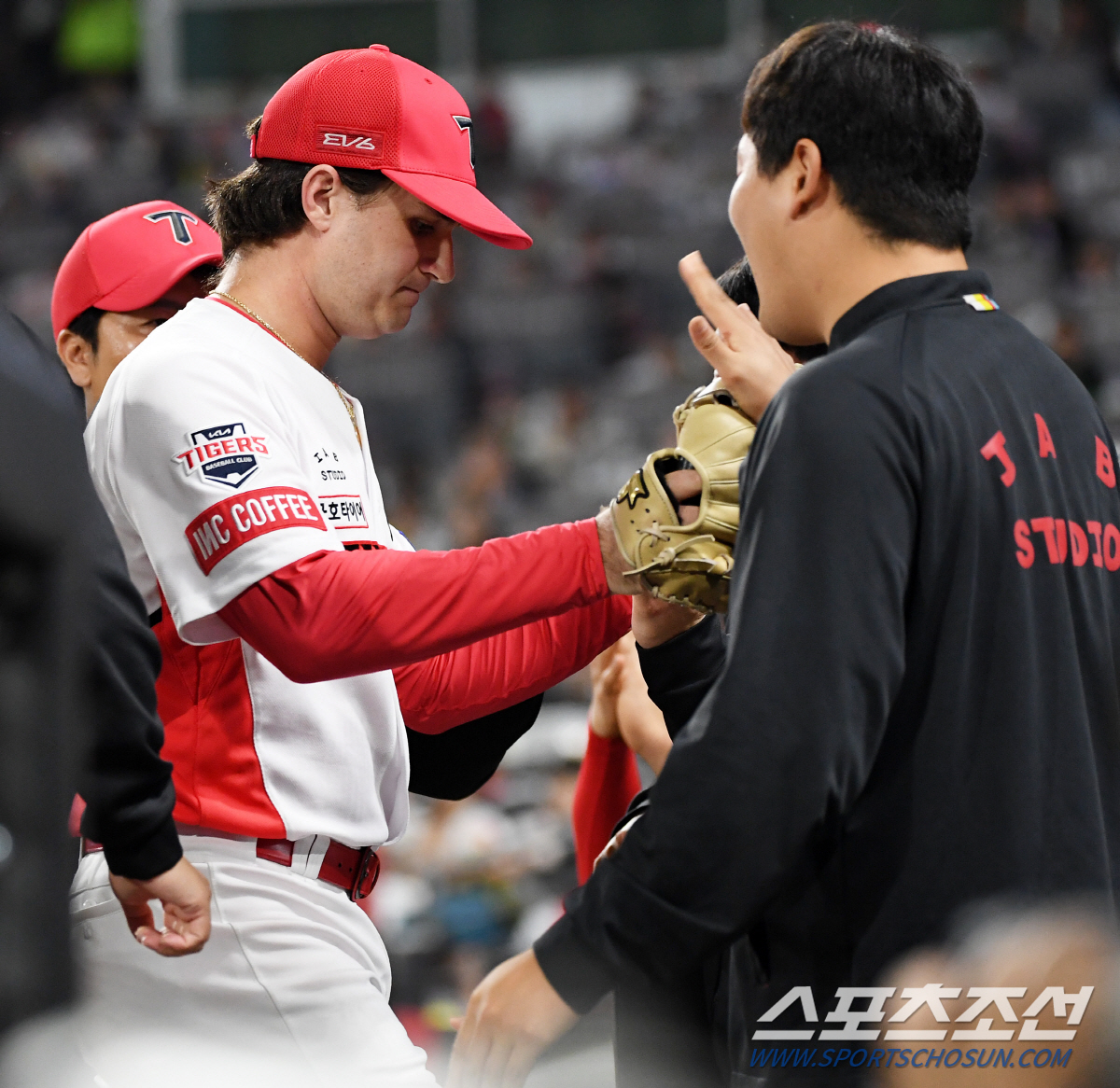 "선수가 먼저 결심한 것 같다" 갑작스런 두번째 이별→당황하지 않은 KI…