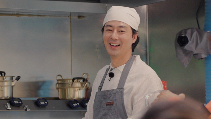 "태권도 4단" 조인성, 美서 만난 같은 도장 출신 선배..후배들 90도…
